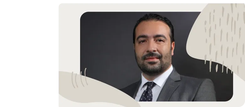 Lawrence Durrell, Head de RH Morocco & Tunisia, analisando a modularidade do Bizneo HR