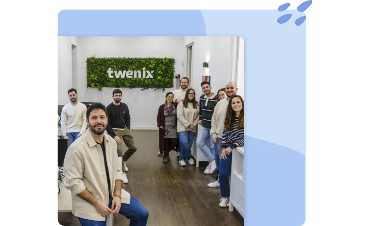 L'équipe de Twenix réunie dans leurs locaux